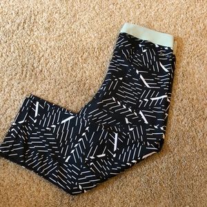 Nike Pro Dri-Fit Capri Leggings